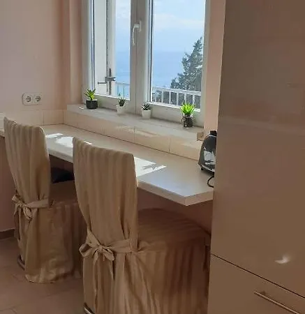 Apartment In 42645 Novi Vinodolski