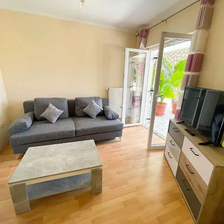 In 42645 Apartment *