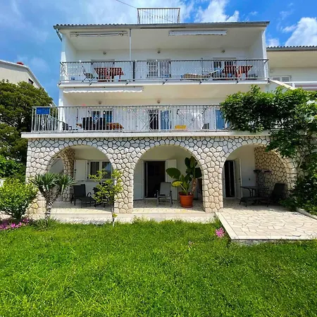 Lägenhet In 42645 Novi Vinodolski