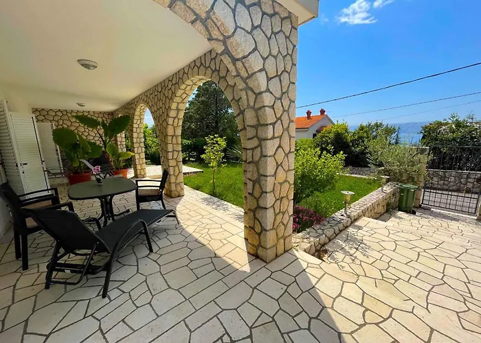 In 42645 Lägenhet Novi Vinodolski